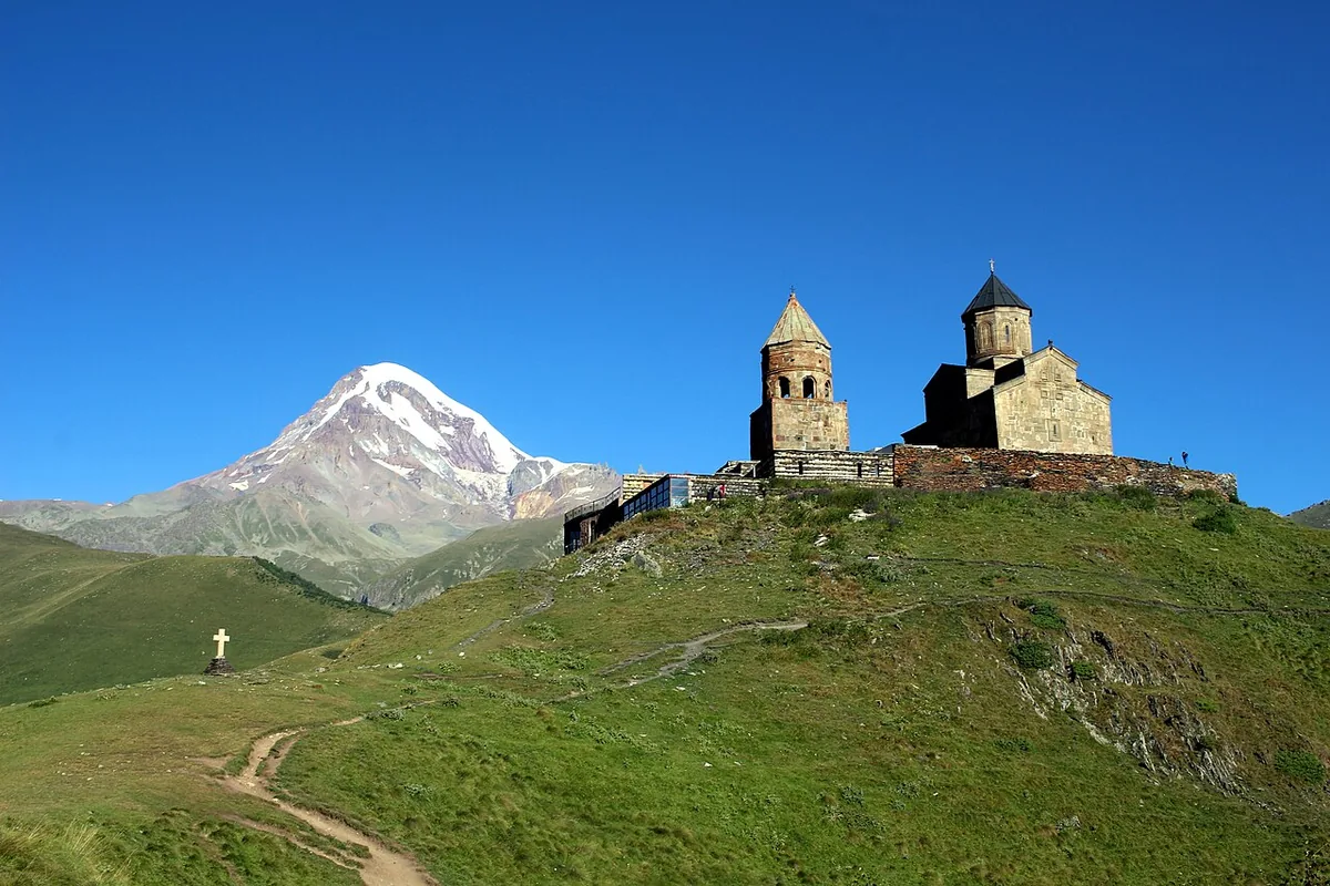 Kasbegi und der Große Kaukasus